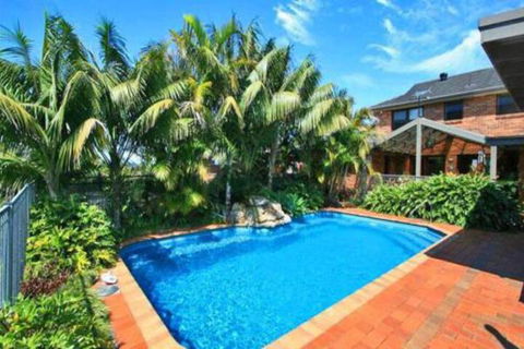 Illalangi Views Pool Walk To Beach - Whitsundays Accommodation 6