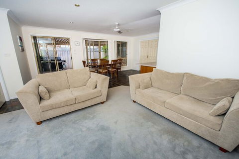 Whitesands Road Unit 2 / 12 - Whitsundays Accommodation 3