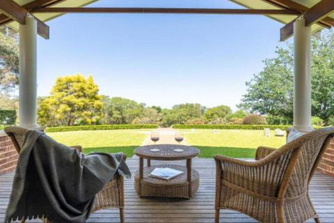 Jaspers Brush Tranquil Gardens & Stunning Views - Whitsundays Accommodation 0