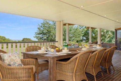 Jaspers Brush Tranquil Gardens & Stunning Views - Whitsundays Accommodation 4