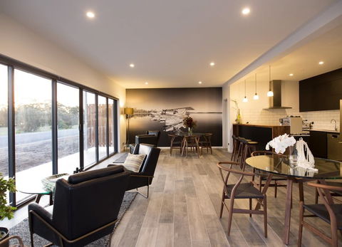 The Seabird - Whitsundays Accommodation 1