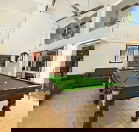 Tropical 5 Bedroom Family Getaway in Noosa Heads - Whitsundays Accommodation