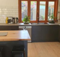 Seacliff Park Holiday Home - Whitsundays Accommodation