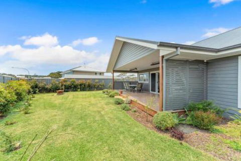 Ontario Way 1 Burrill Lake - Whitsundays Accommodation 4
