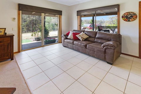 Mt Taylor Country Retreat 15 Minutes To Bairnsdale - Whitsundays Accommodation 6