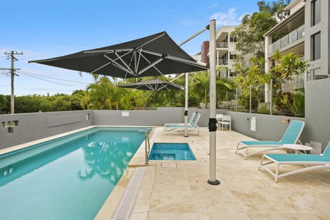Stunning Apartment With Views Of Laguna Bay Unit 2 Taralla 16 Edgar Bennett Ave - Whitsundays Accommodation 2