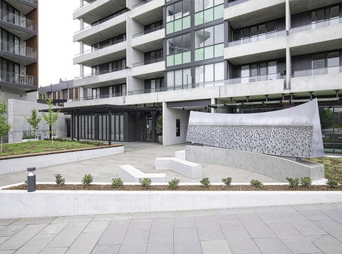 CANBERRA CHIC Hosted By LAbode - Whitsundays Accommodation 0