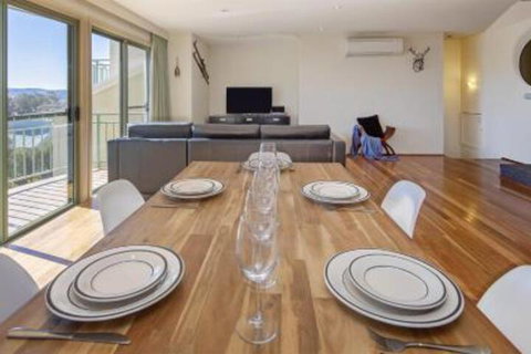 Glacialis 6 - Whitsundays Accommodation 0