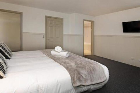 Glacialis 6 - Whitsundays Accommodation 6