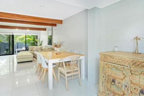 Cool Coastal Chic Noosaville - Whitsundays Accommodation 3