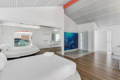 Foot Prints - Whitsundays Accommodation 7