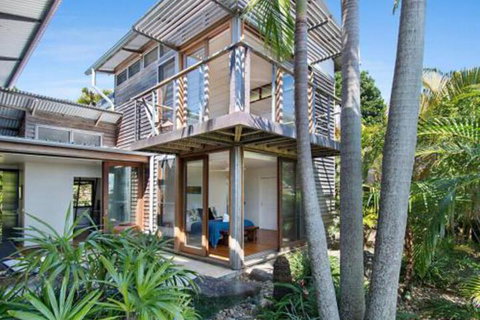 Above The Pass - Whitsundays Accommodation 7