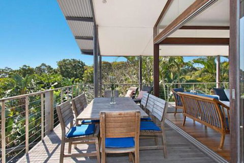 Above The Pass - Whitsundays Accommodation 2