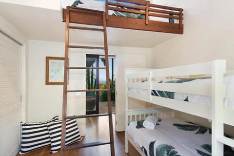 Above The Pass - Whitsundays Accommodation 4