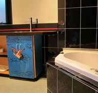 Cherry Blossom Bed  Breakfast - Whitsundays Accommodation