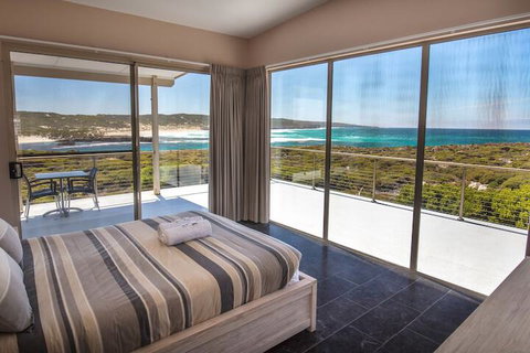 Hanson Bay Wildlife Sanctuary And Cabins - Whitsundays Accommodation 5