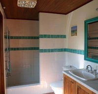 Cottesloe Beach House - Whitsundays Accommodation