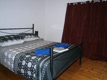 Aussie Bacon & Eggs Cottages - Whitsundays Accommodation 6