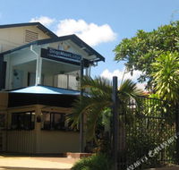 Dingo Moon Lodge Hostel - Whitsundays Accommodation
