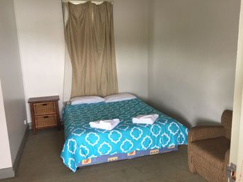 Duke Of Kent Hotel - Whitsundays Accommodation 6