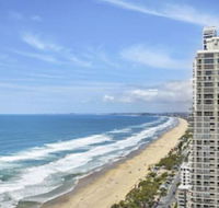 Oceanfront in Surfers Paradise Retreat - Whitsundays Accommodation