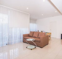 Spacious And Cozy Zetland Apartment - Whitsundays Accommodation