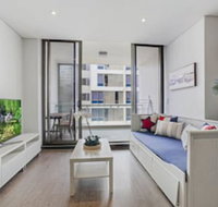 HomeHotel Comfy 2 Bedroom - Whitsundays Accommodation