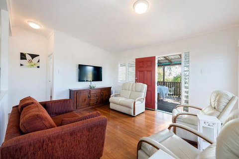 Heart Of Peregian, 19 Piper Street, Peregian Beach, Noosa Area - Whitsundays Accommodation 5