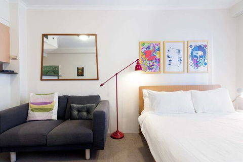 Amazing Studio With Pool In Central Sydney - Whitsundays Accommodation 4