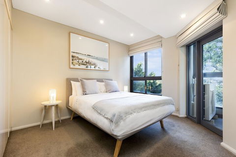 2 Bdrm North Sydney With Harbour Views - Whitsundays Accommodation 5
