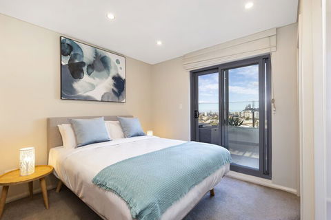 2 Bdrm North Sydney With Harbour Views - Whitsundays Accommodation 4