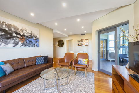 2 Bdrm North Sydney With Harbour Views - Whitsundays Accommodation 3