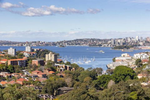 2 Bdrm North Sydney With Harbour Views - Whitsundays Accommodation 0