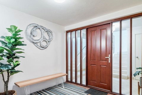 Cottesloe Ocean View House - Whitsundays Accommodation 3