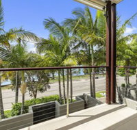 North Facing River Front Stunning Apartment Unit 2 9 Hilton Esplanade - Whitsundays Accommodation