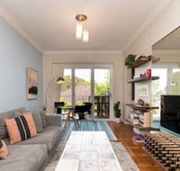 Sleek Contemporary Bondi Beachside Apartment - Whitsundays Accommodation