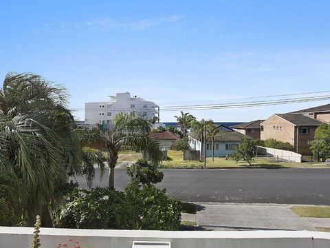 Ocean Palms Unit 2 The Entrance NSW - Whitsundays Accommodation 5
