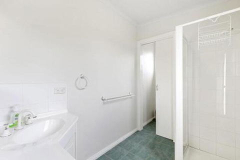 THE BEACH HIVE PET FRIENDLY (OUTSIDE ONLY) INLET SIDE - Whitsundays Accommodation 5