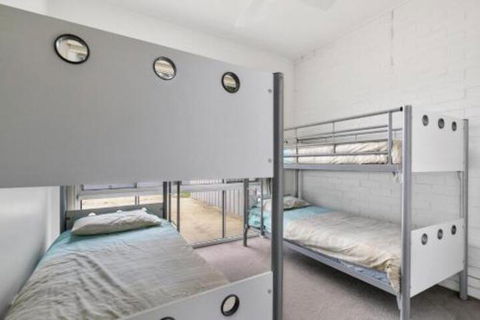 THE BEACH HIVE PET FRIENDLY (OUTSIDE ONLY) INLET SIDE - Whitsundays Accommodation 3
