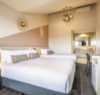 Nightcap at Manhattan Hotel - Whitsundays Accommodation