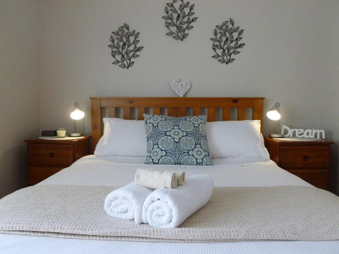 Port Lincoln Holiday Houses - Whitsundays Accommodation 1