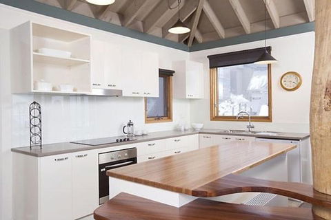 Eagles Nest - Whitsundays Accommodation 2