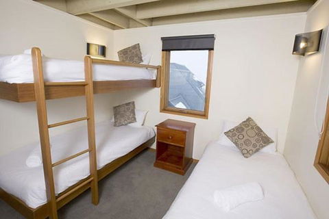 Eagles Nest - Whitsundays Accommodation 1
