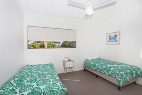 Unit 2 Cooltoro Court 7 Frank Street Coolum Beach 400 BOND LINEN INCLUDED - Whitsundays Accommodation 6