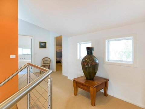 EVERGREEN BEACH HOUSE - Whitsundays Accommodation 6