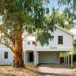 EVERGREEN BEACH HOUSE - Whitsundays Accommodation 0