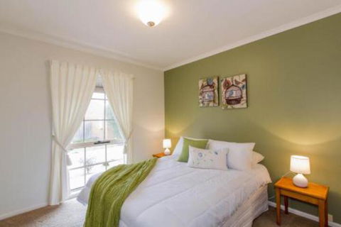 PERFECT On PYMBLE AVE - Whitsundays Accommodation 5