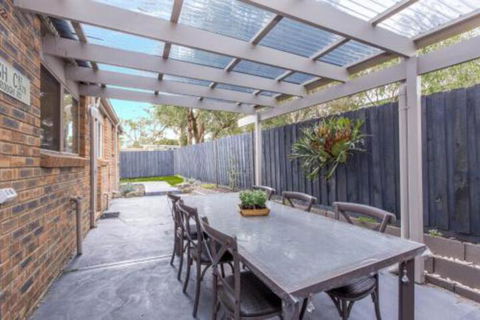 PERFECT On PYMBLE AVE - Whitsundays Accommodation 6