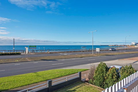 Aruba Apartments - Whitsundays Accommodation 2