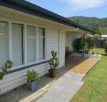 Edge Hill Clean  Green Cairns 7 Minutes from the Airport 7 Minutes to Cairns CBD  Reef Fleet Terminal
